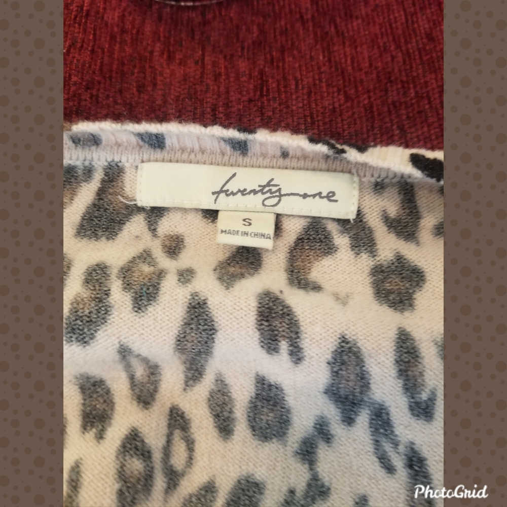 Leopard Cardigan - Picture 3 of 3